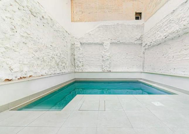Apartamentos Breton 17 Double Deluxe Alicante Kültér fotó